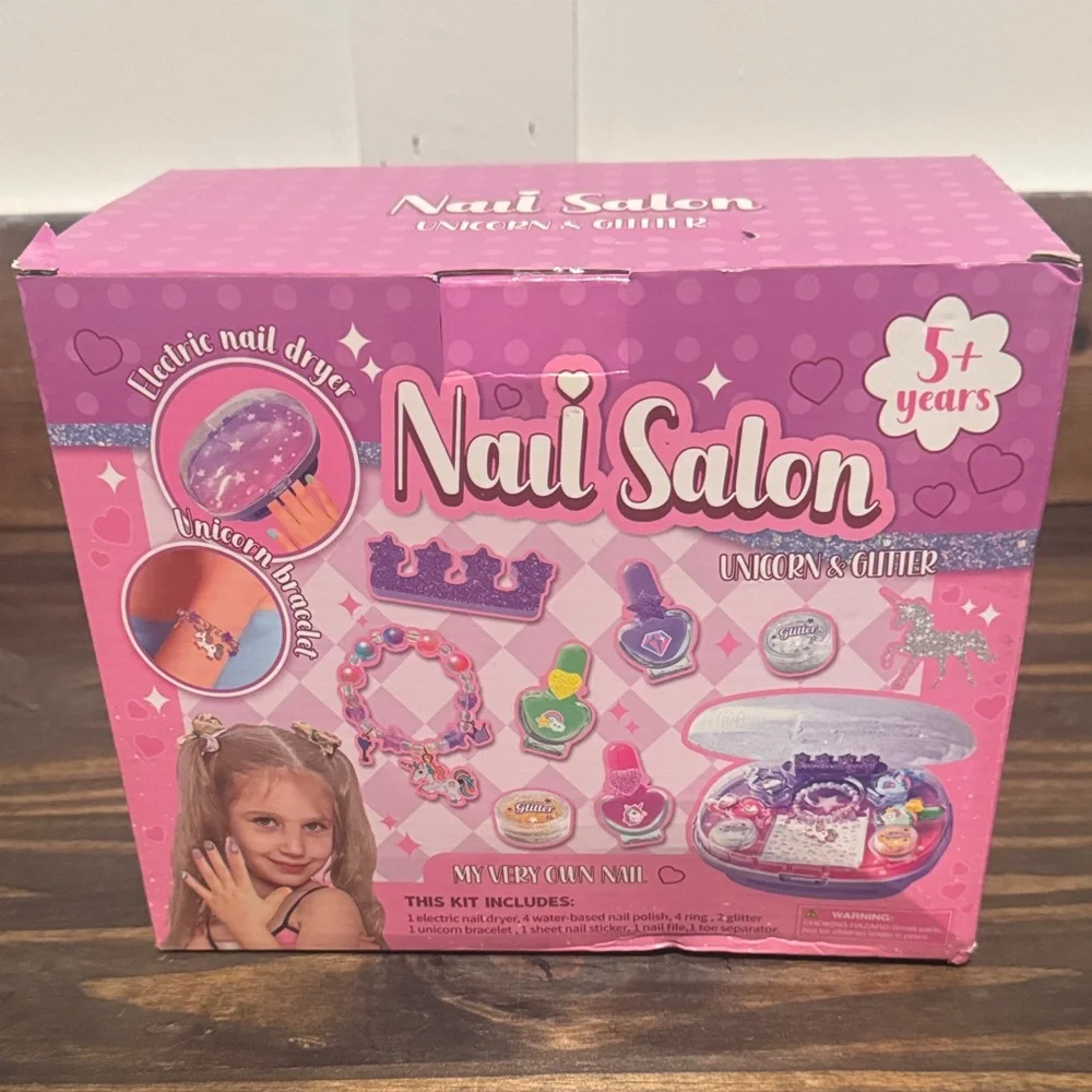 Unicorn & Glitter Nail Salon Kit